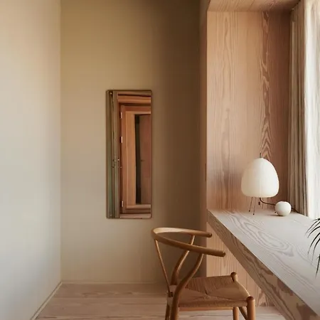 펜션 Architectural Gem With Sea View