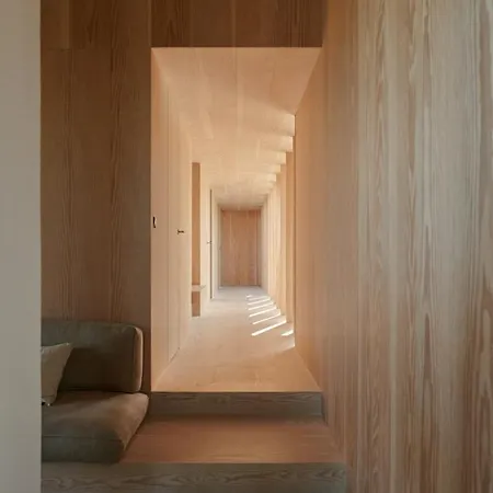 펜션 Architectural Gem With Sea View